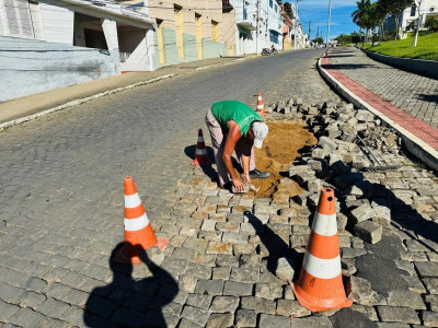 Foto 2 de 2 - Reparos foram realizados nos arredores da principal praça de São José do Calçado