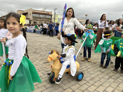 Foto 1 de 5 - Momento Cívico reúne escolas municipais em São José do Calçado