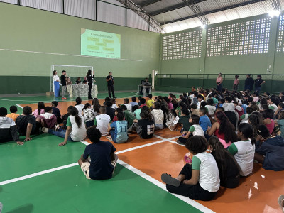 Foto 3 de 3 - Polícia na escola - Operação caminhos abertos