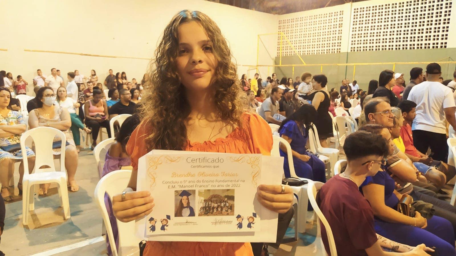 Secretaria de Educação realiza cerimônia de formatura dos alunos do C.E. Manoel Franco