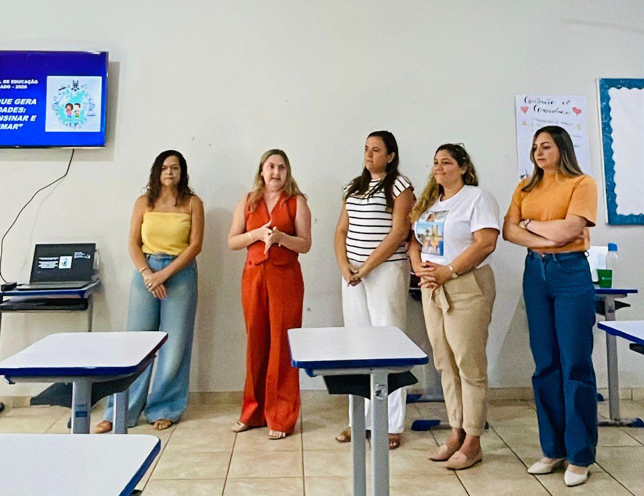 Secretaria de Educação realiza visita a escolas para análise dos resultados do PAEBES 2025