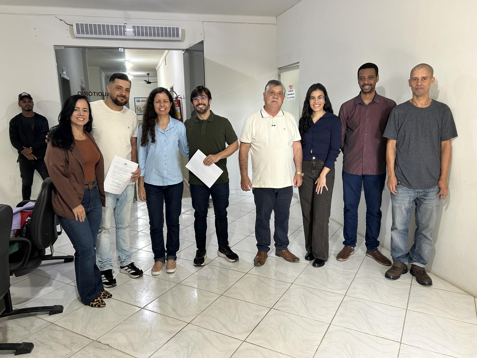 Novos servidores tomam posse em São José do Calçado e reforçam serviços públicos do município
